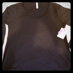 NWT LuLaRoe Lynnae Top 2XL